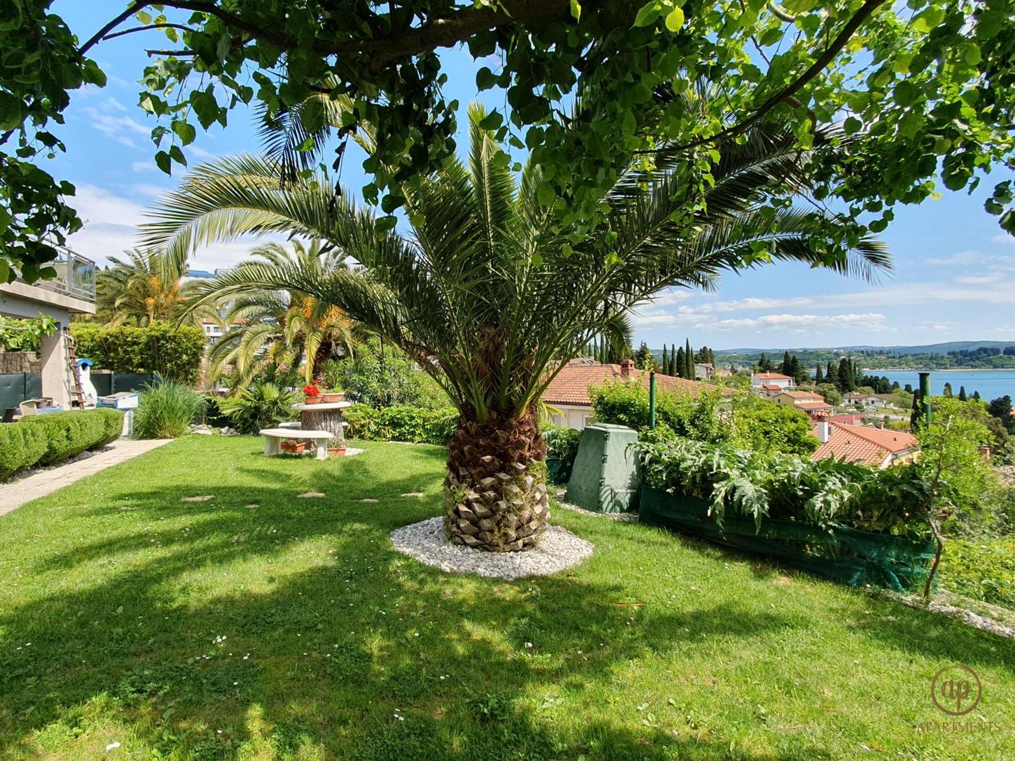 Apartment With Seaview And Garden For 6 Portorož Exterior foto